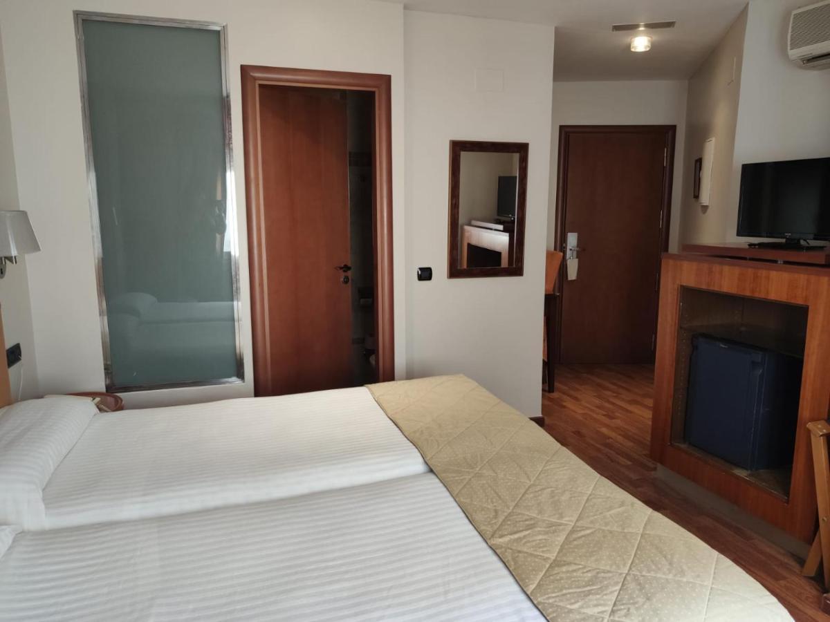 Budget Tweepersoonskamer met 2 Aparte Bedden