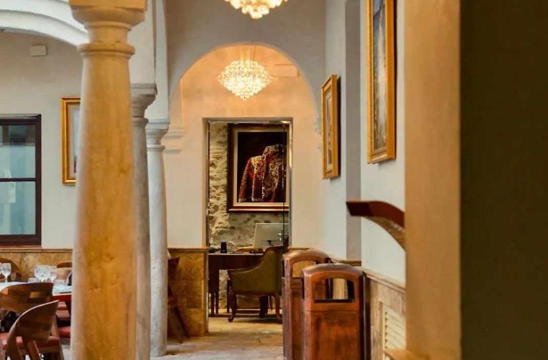 Anahita Boutique Hotel-1